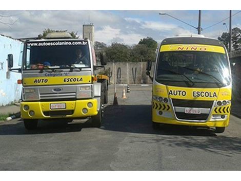 Auto Escola e CFC para PCD na Chácara das Corujas